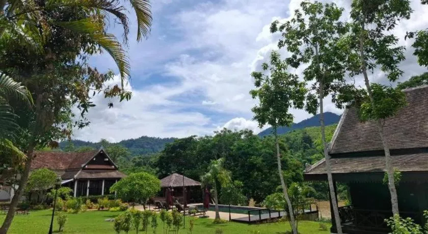 Nam Ou Riverside Resort