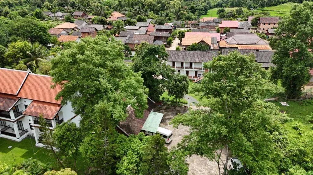Nam Ou Riverside Resort