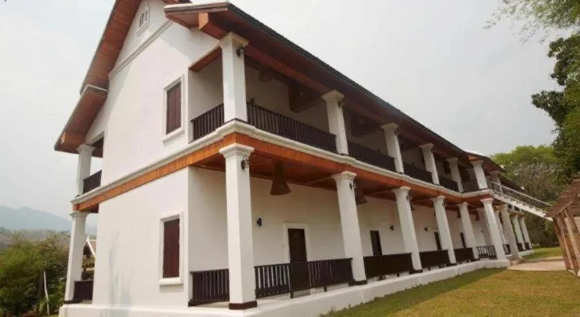 Nam Ou Riverside Resort