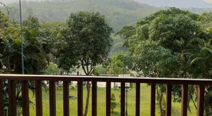 Nam Ou Riverside Resort