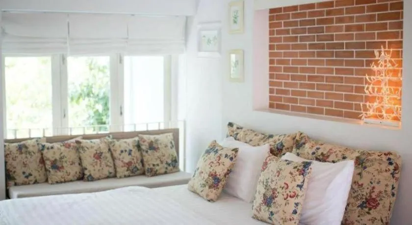 Bed in Baan Hmon-Oon