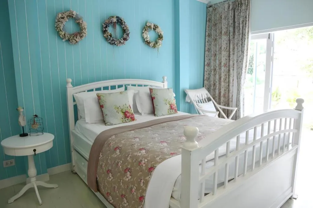 Bed in Baan Hmon-Oon