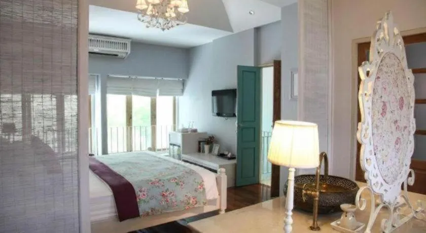 Bed in Baan Hmon-Oon