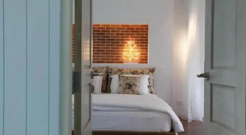 Bed in Baan Hmon-Oon