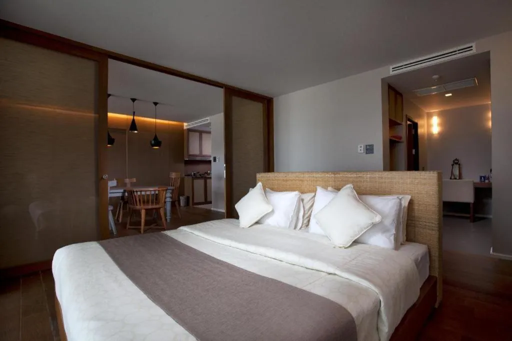 Bed in Na Tara Resort