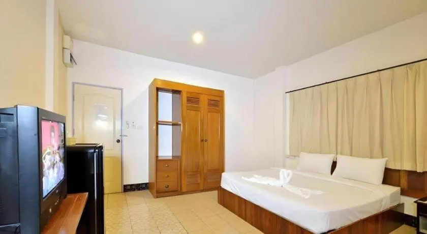 Bed in Krabi Grand Place Hotel