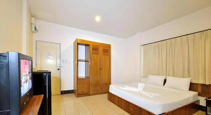 Bed in Krabi Grand Place Hotel