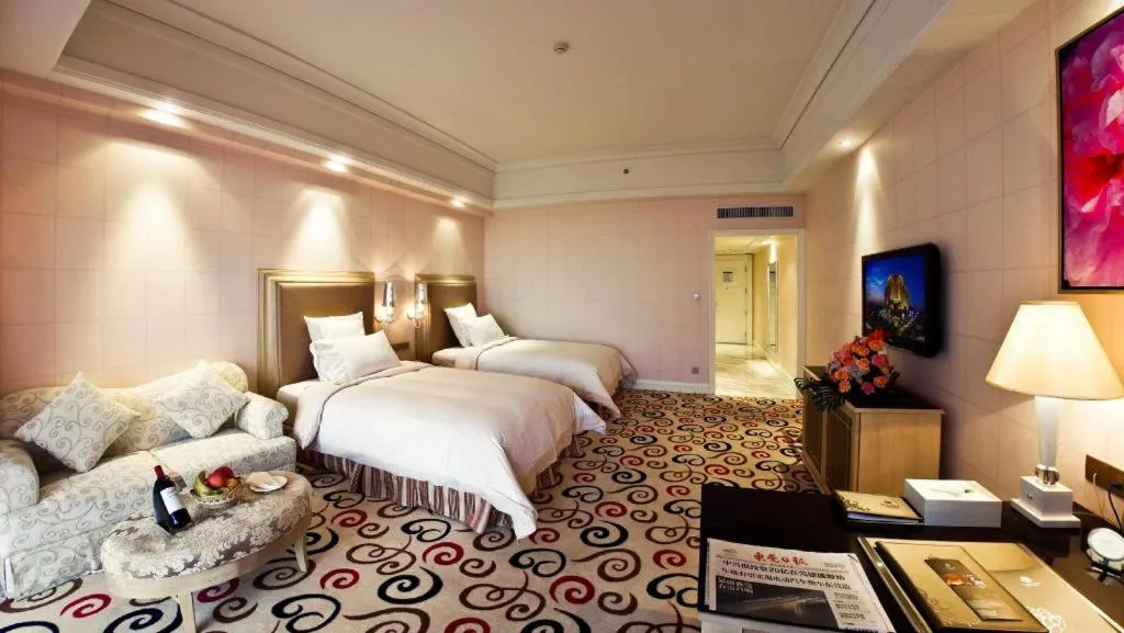 Bed in Babylon Hotel