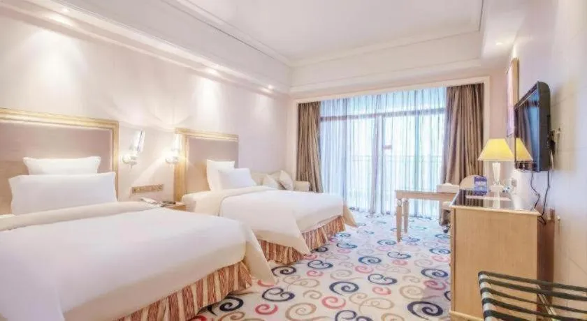 Bed in Babylon Hotel