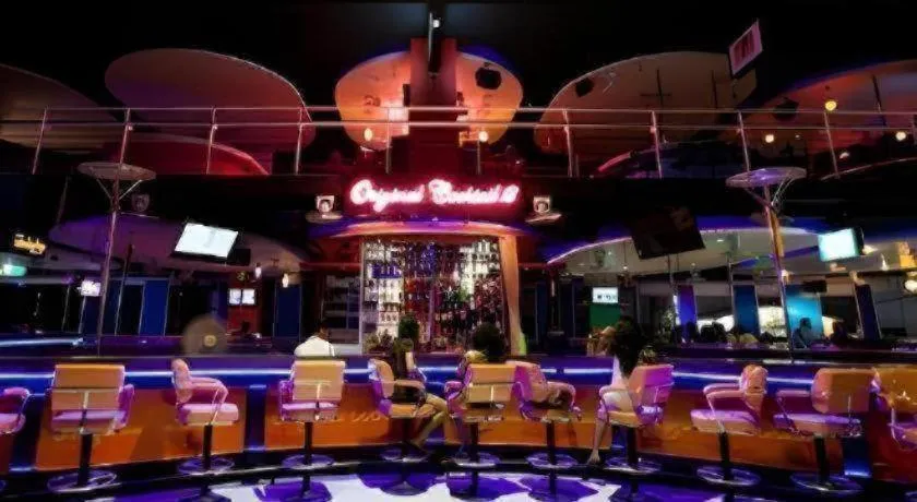 R-Con Blue Ocean Hotel