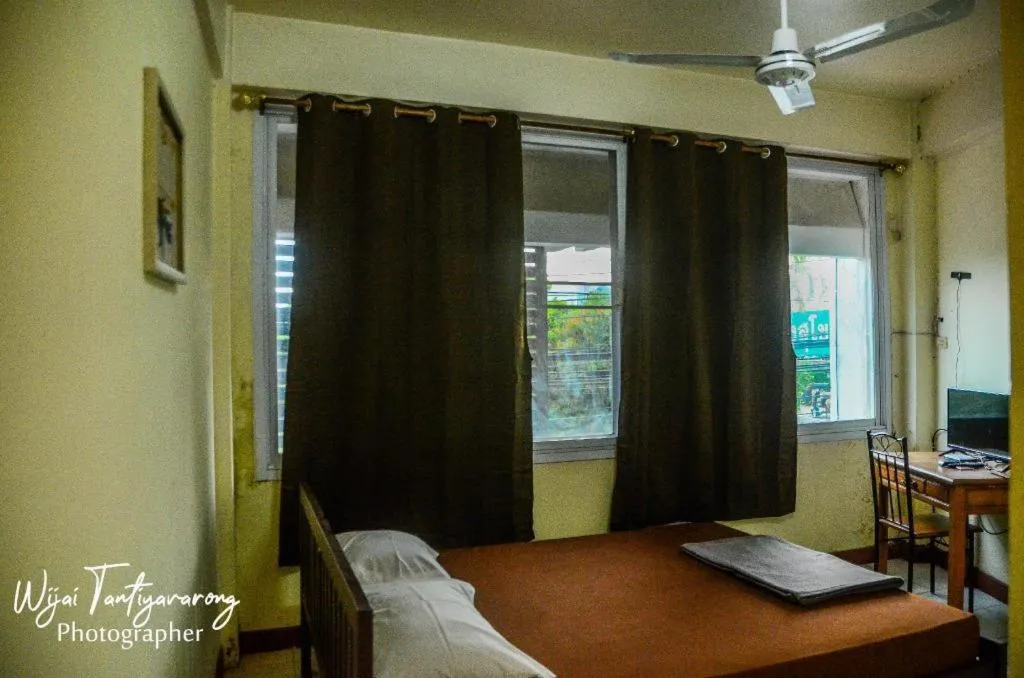 Bed in Chinawat Hotel