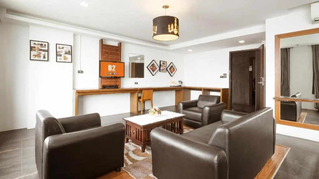 B2 Bangkok Srinakharin Boutique & Budget Hotel