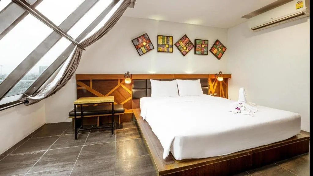 Bed in B2 Bangkok Srinakharin Boutique & Budget Hotel