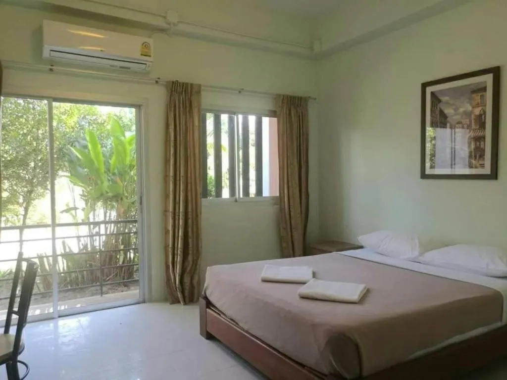 Bed in Palm Hill Resort