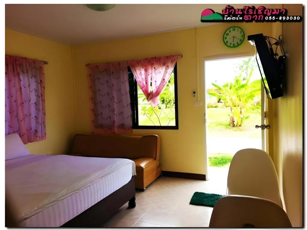 Bed in BanRai ChernMa Resort