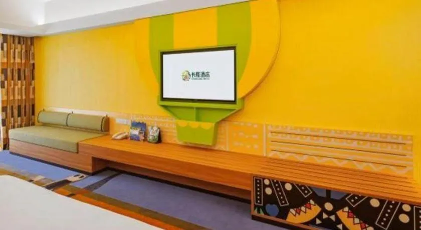 Bed in Chimelong Hotel