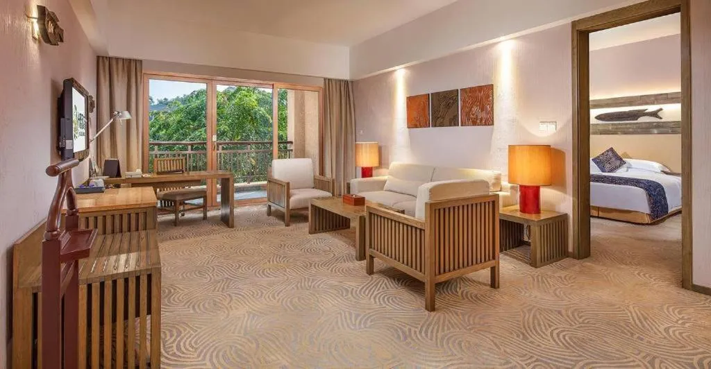 Bed in Chimelong Hotel