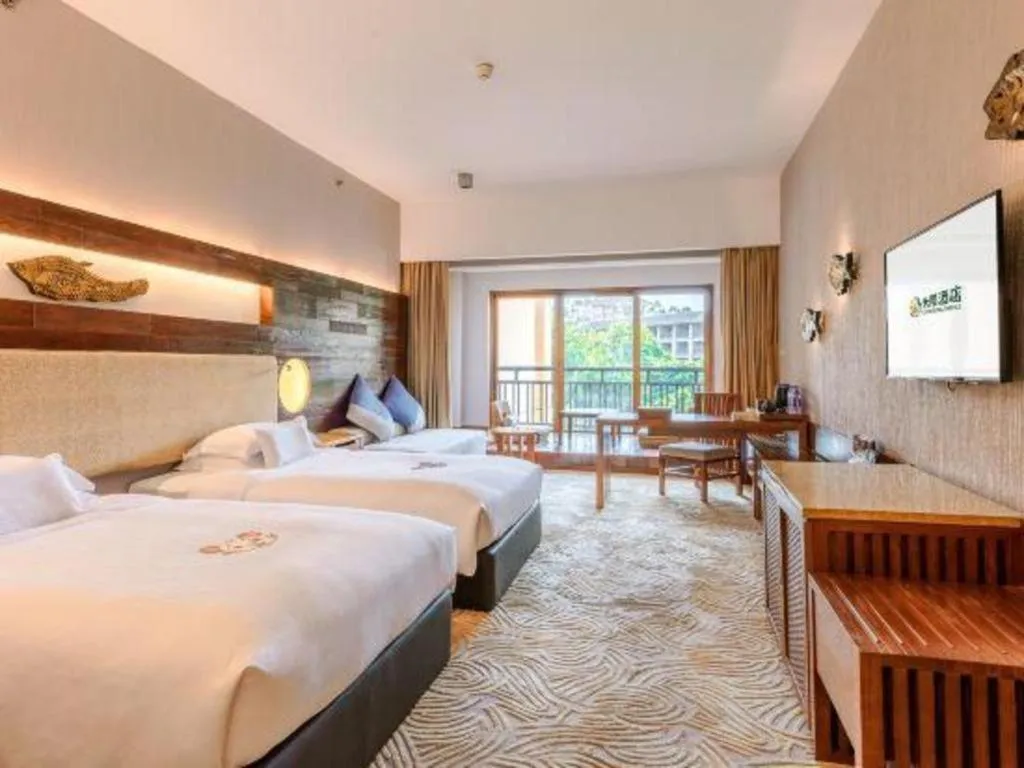 Bed in Chimelong Hotel