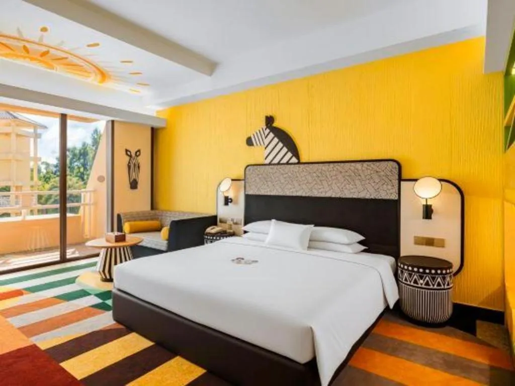 Bed in Chimelong Hotel