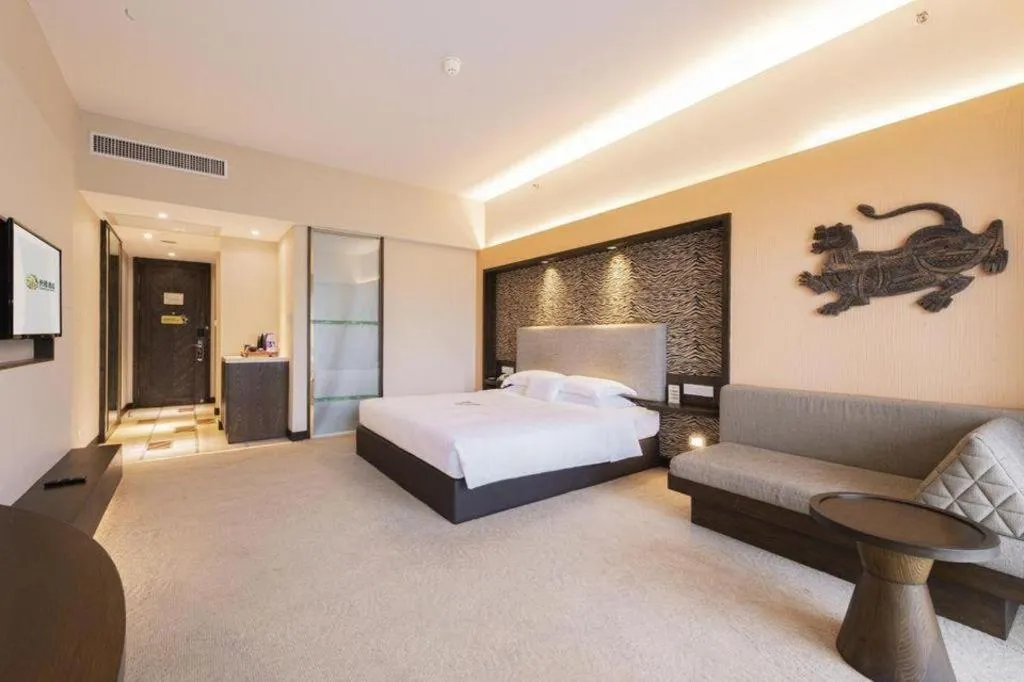 Bed in Chimelong Hotel