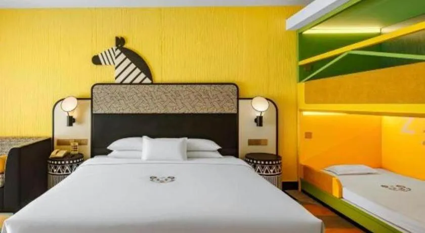 Bed in Chimelong Hotel