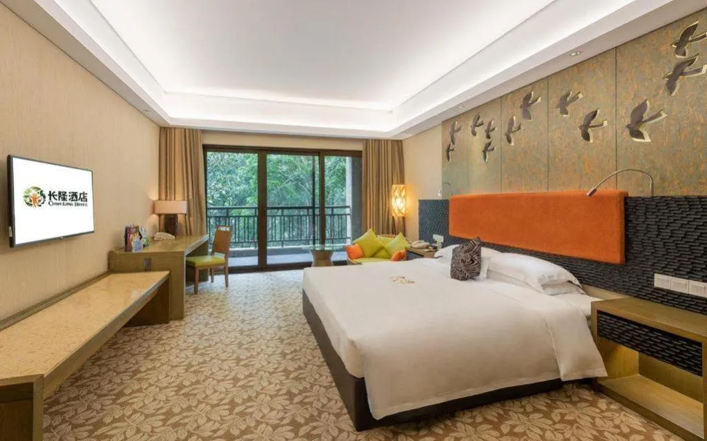 Bed in Chimelong Hotel