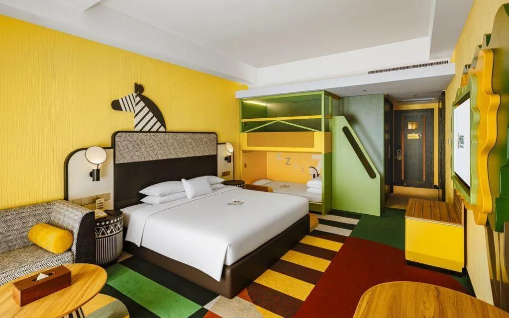 Bed in Chimelong Hotel