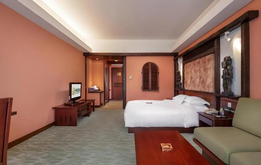 Bed in Chimelong Hotel