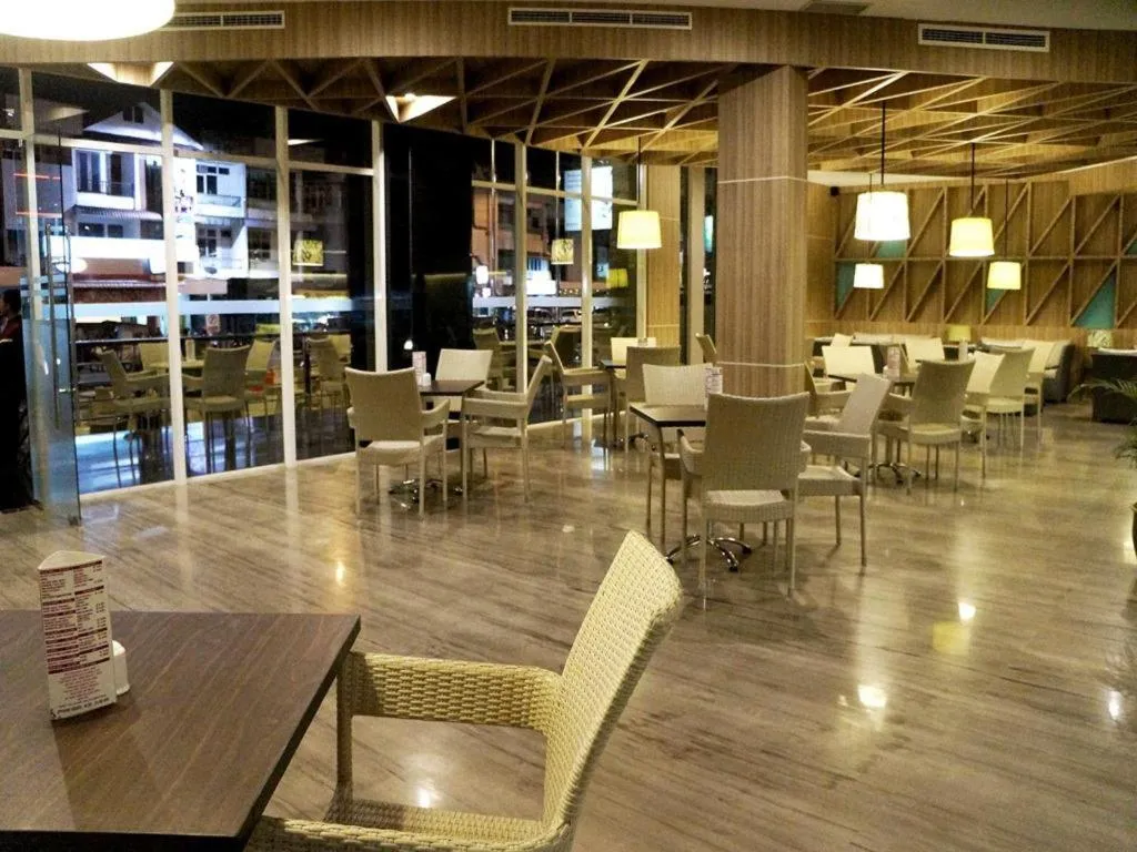 Orchardz Hotel Gajah Mada