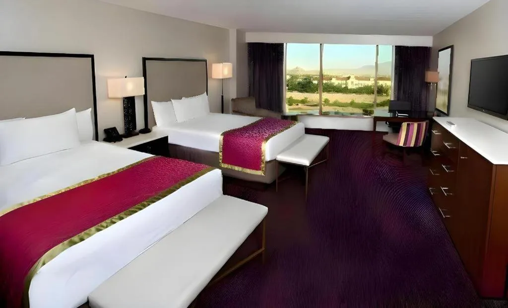 Bed in Suncoast Hotel and Casino