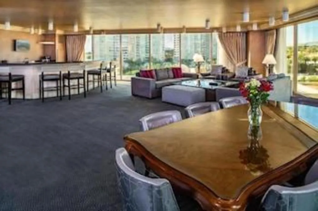 Suncoast Hotel and Casino