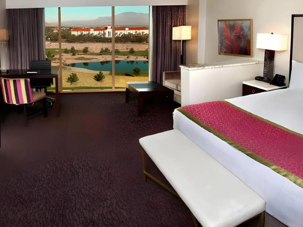 Bed in Suncoast Hotel and Casino