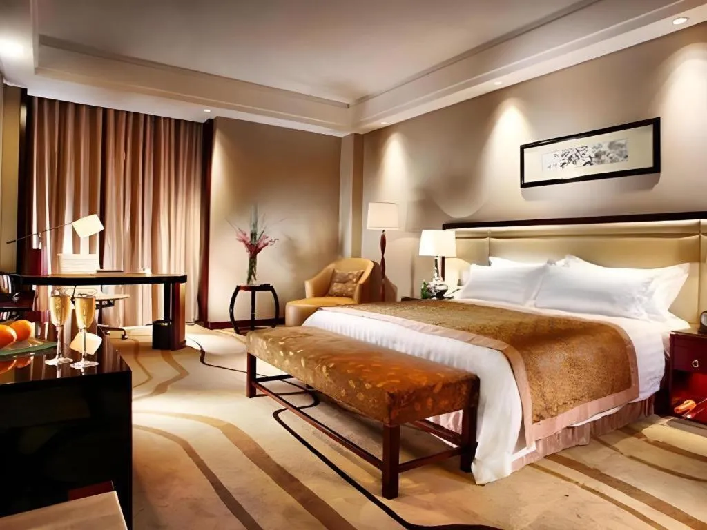 Bed in Royal Tulip Hotel Zhujiajiao Shanghai