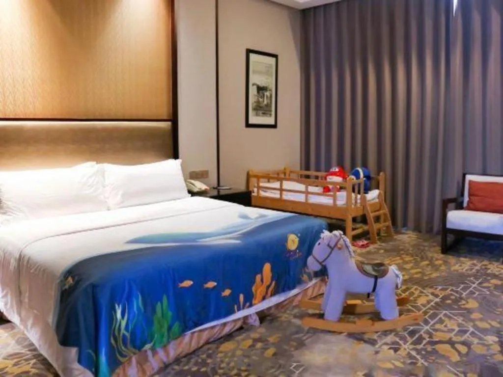 Bed in Royal Tulip Hotel Zhujiajiao Shanghai