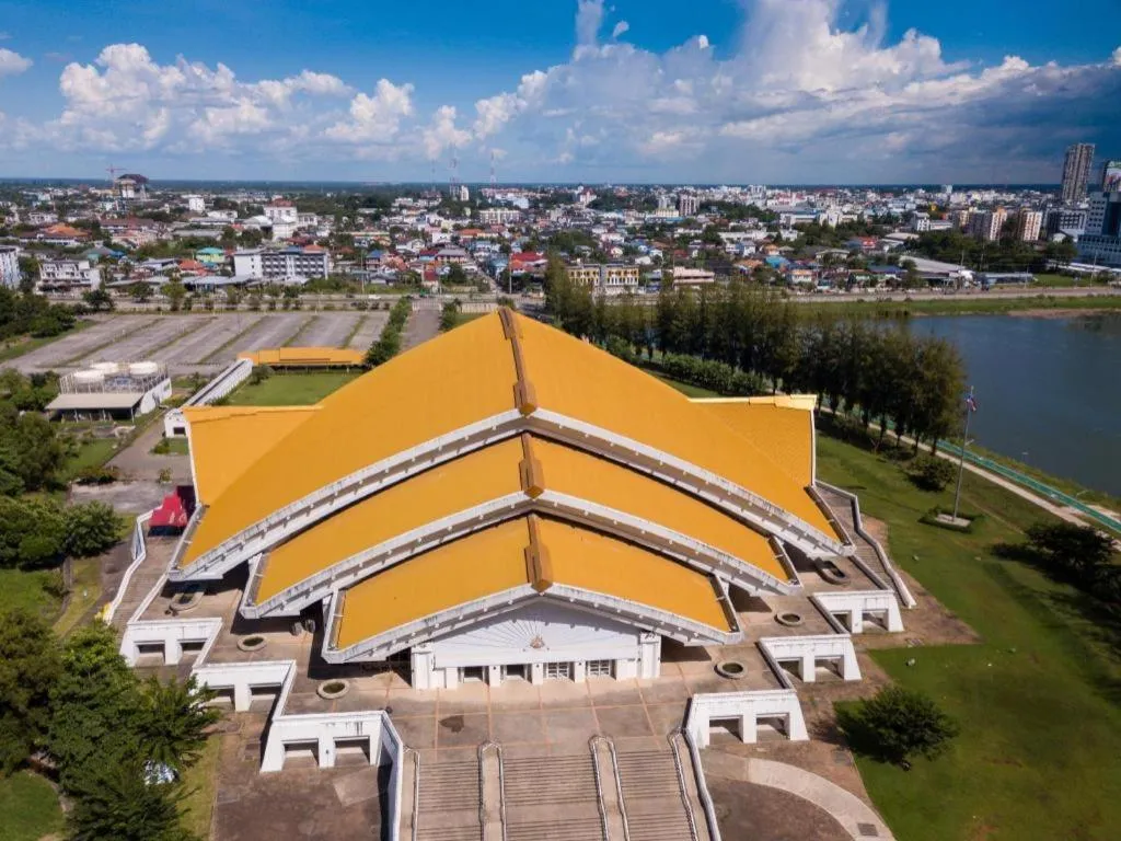 The Impress Khonkaen Hotel