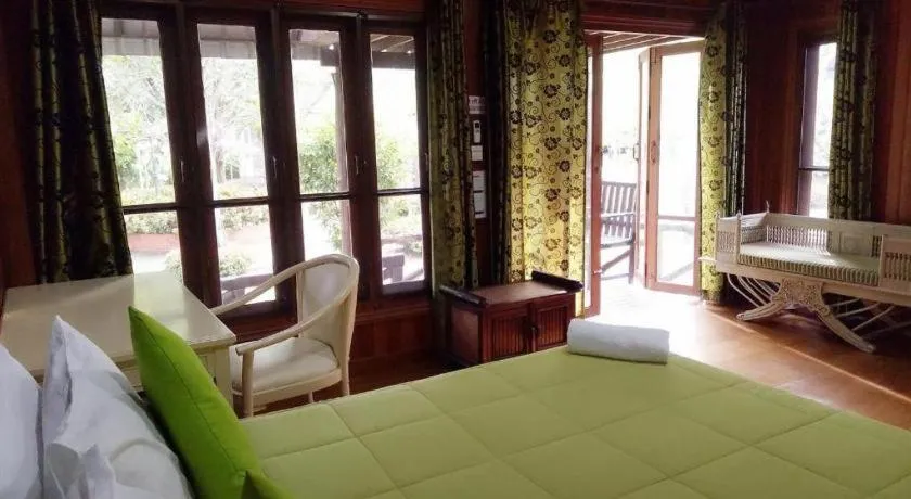 Bed in Indie House @ Maerim