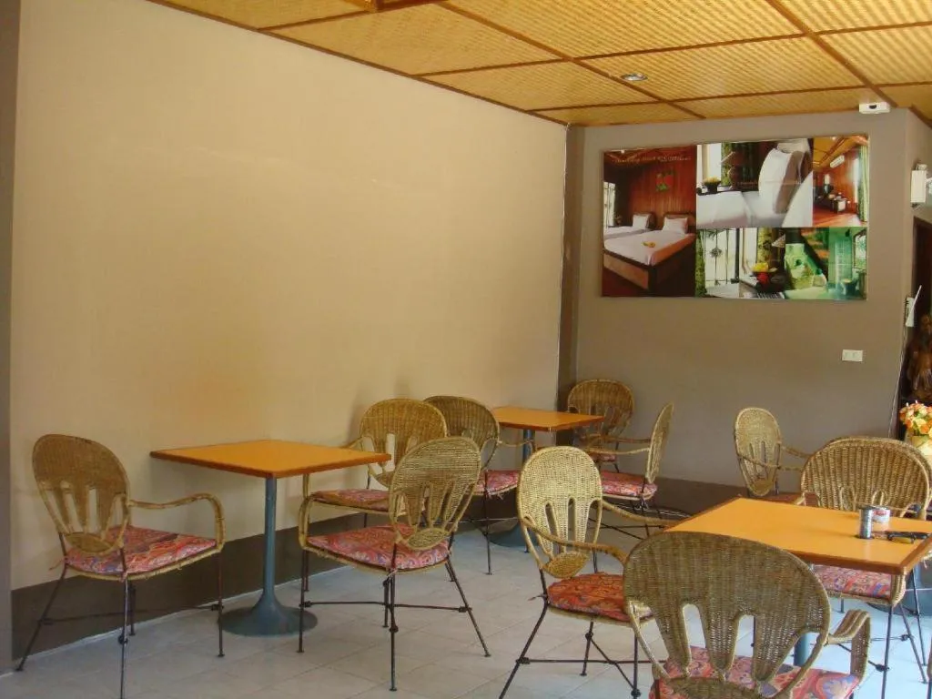 Indie House @ Maerim