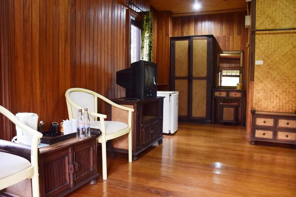 Indie House @ Maerim