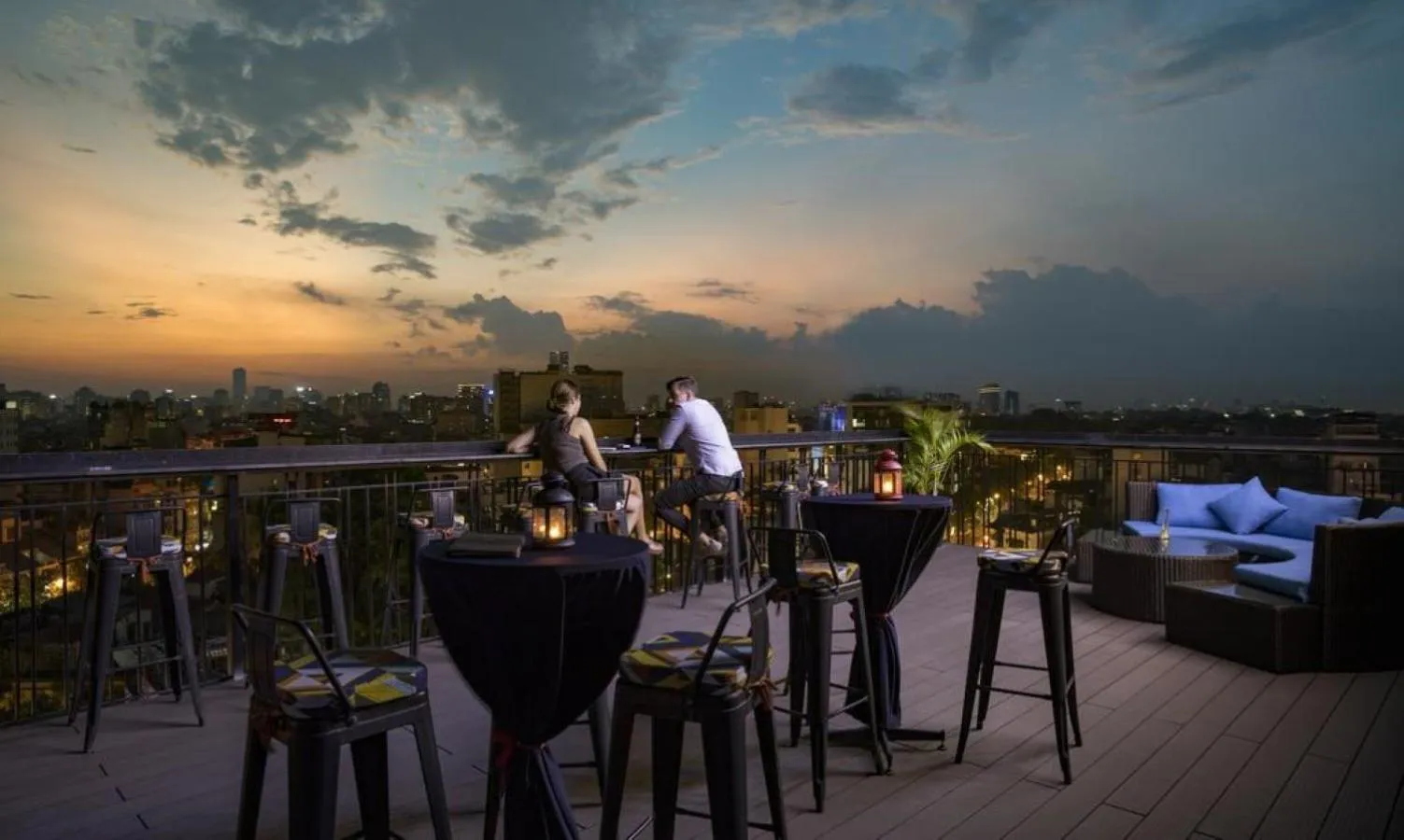 Lounge or bar in Acoustic Premium Hotel & Spa