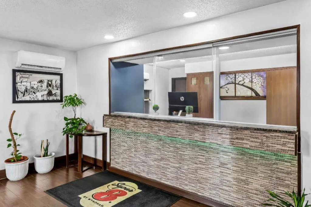 Super 8 By Wyndham Franklin