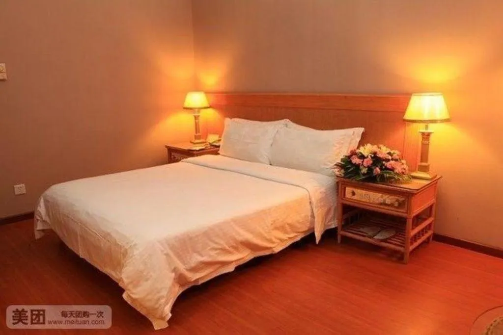 Bed in Hedong Hotel