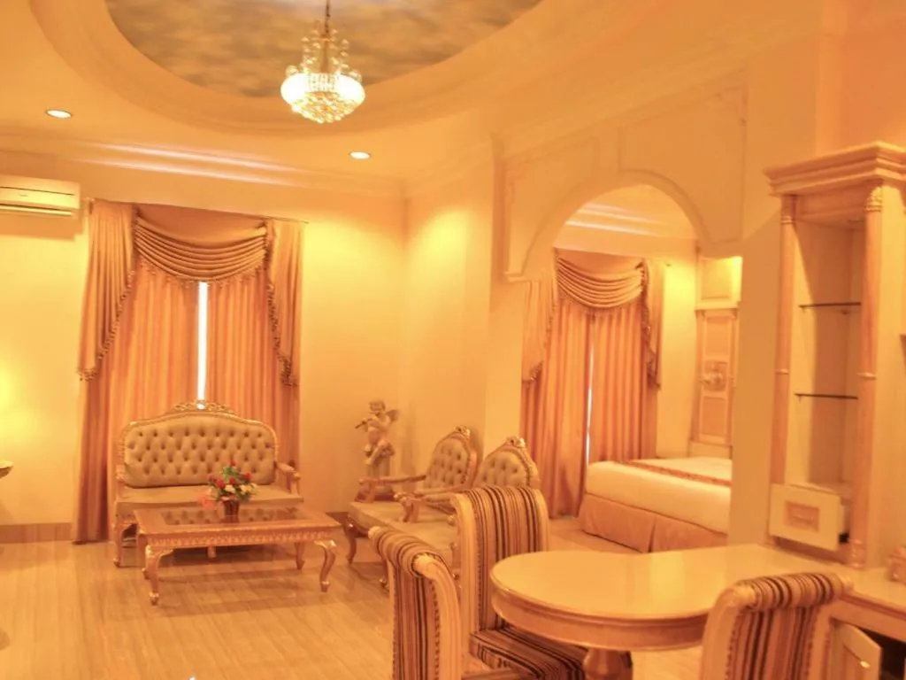 Bed in Hotel Grand Town