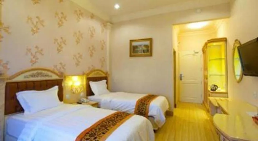 Bed in Hotel Grand Town