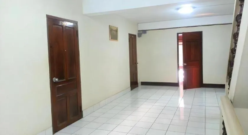 Souvanna Hotel