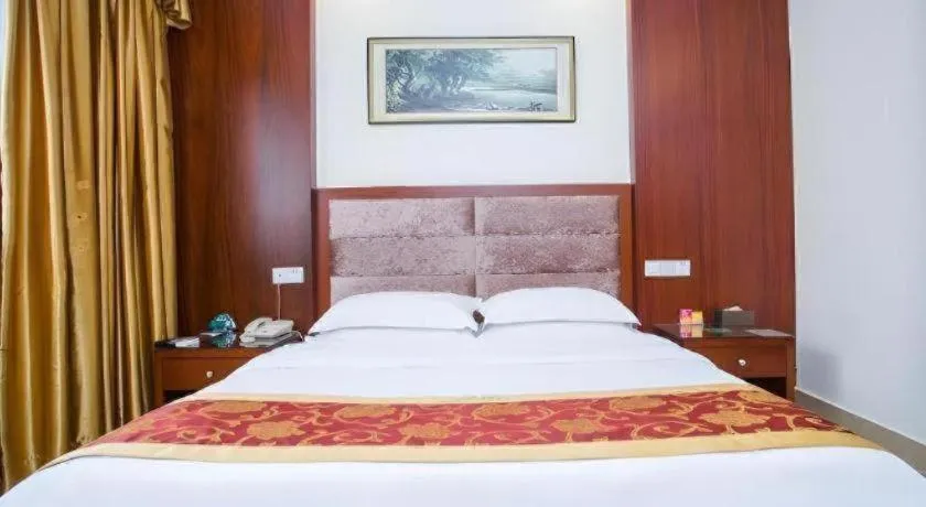 Bed in GreenTree Inn Shenzhen Kengzi Town Express Hotel