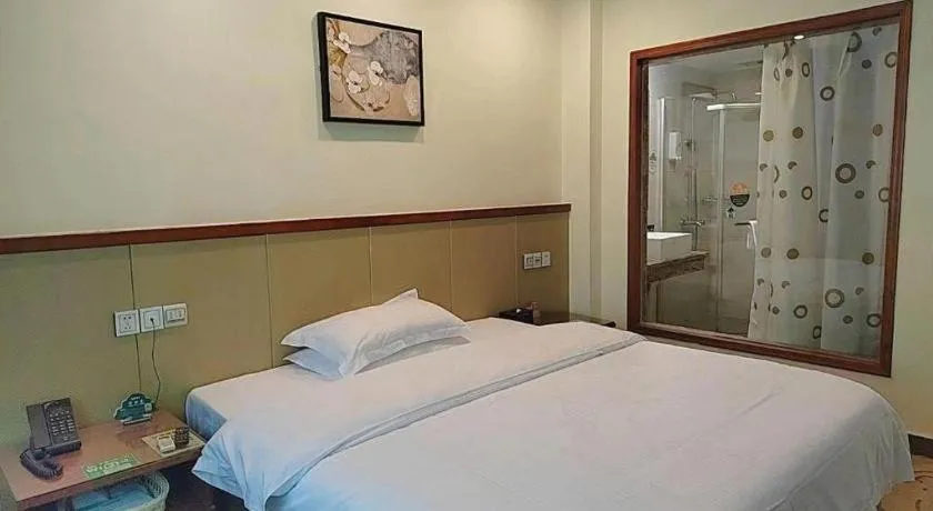 Bed in GreenTree Inn Shenzhen Kengzi Town Express Hotel