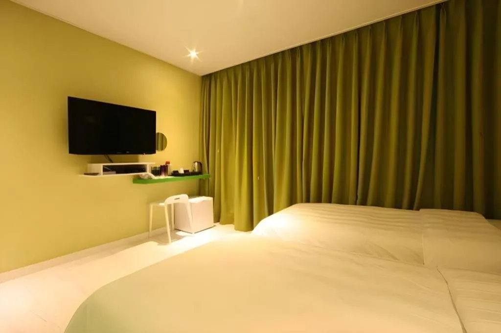 At Noon Hotel in Jeju