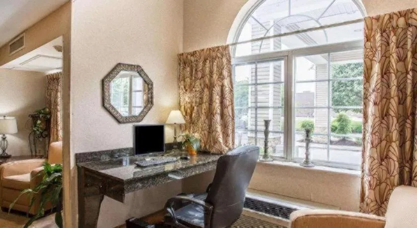 Quality Inn & Suites