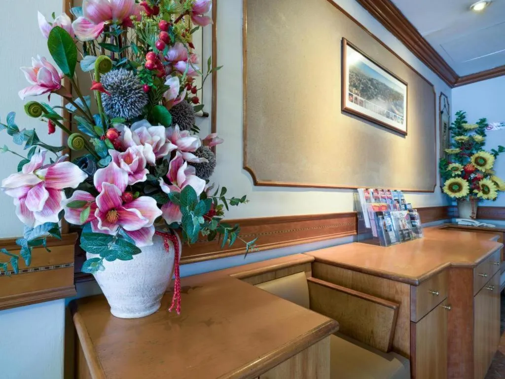 Four Chain View Hotel