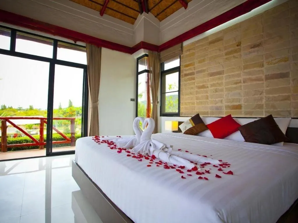 Bed in Chantara Valley Resort